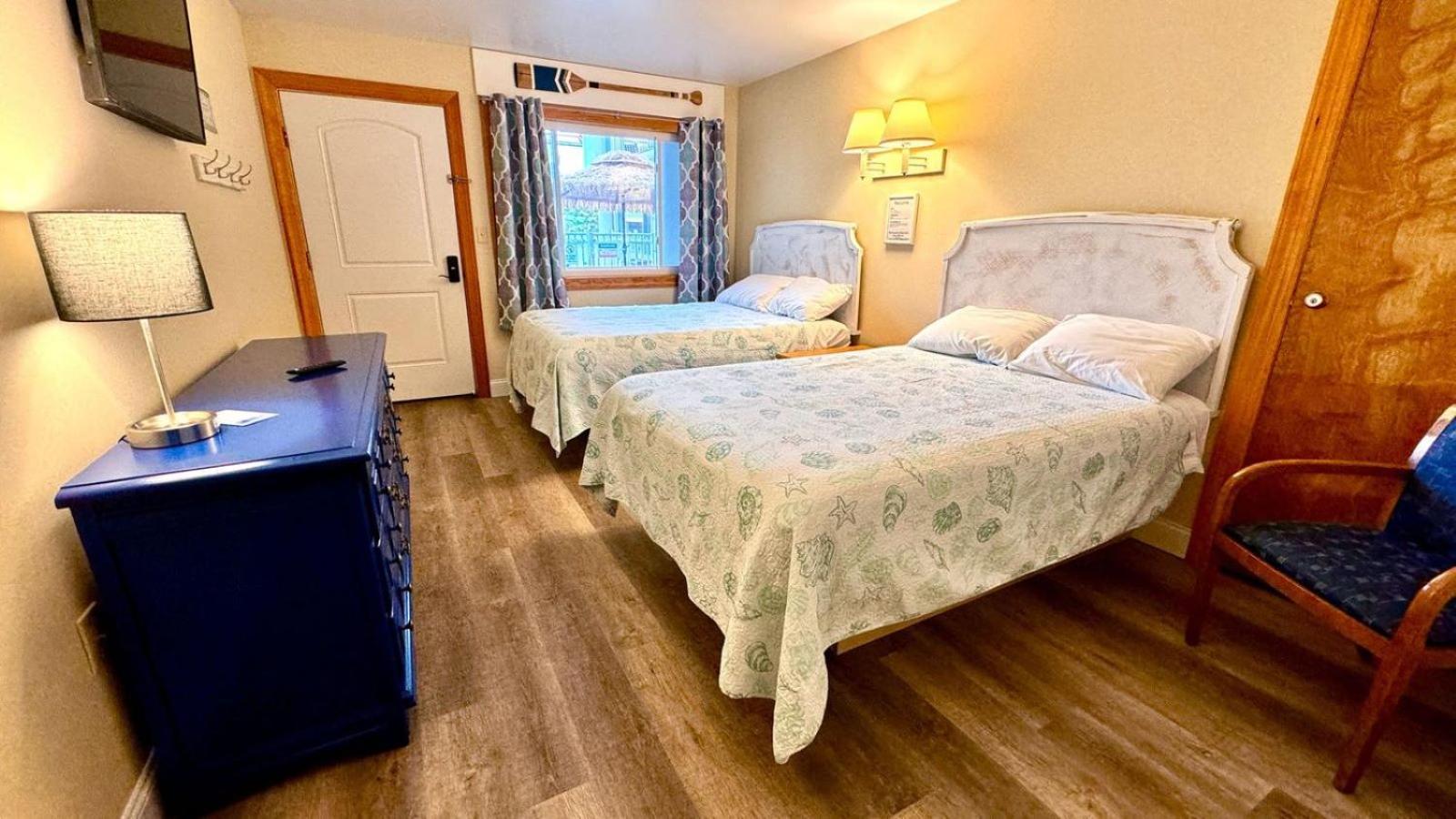 The Lamplight Inn Lavallette Exterior photo