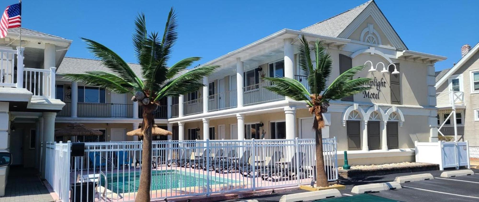 The Lamplight Inn Lavallette Exterior photo